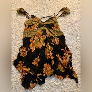 Free People floral dress brand new with tags. Size L.